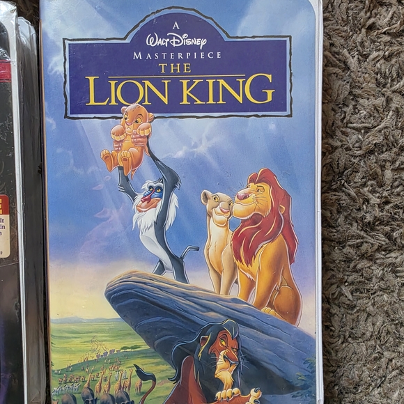 Disney VHS Collection - Multicolor Covers - Picture 5 of 10